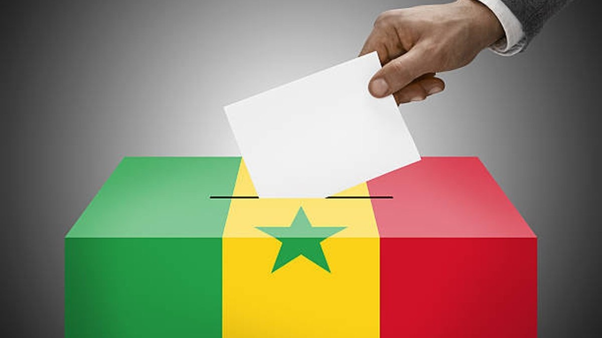 Senegal’de halk, erken genel seçim için sandık başına gitti